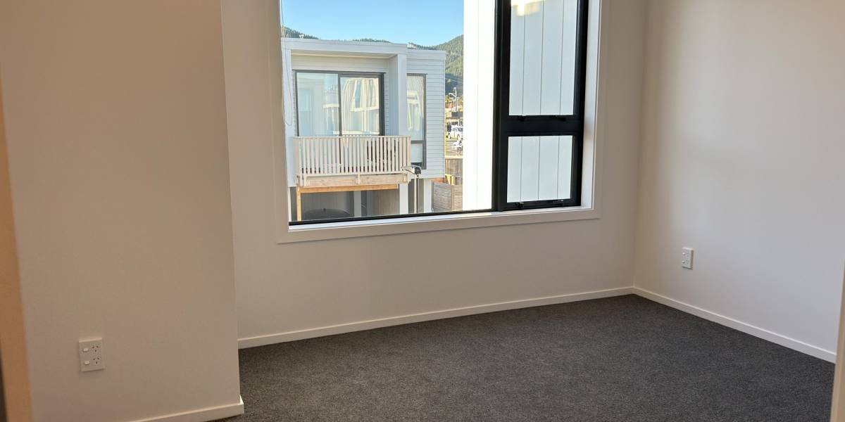 12 Kamahi Pl, Paraparaumu, Wellington 5032 New Zealand