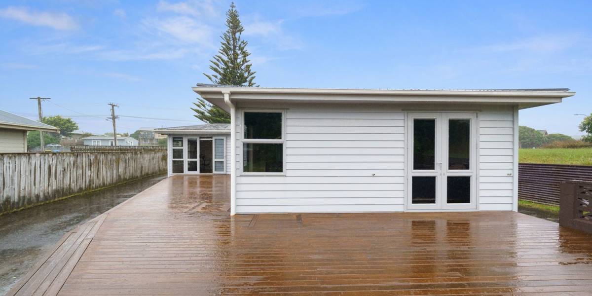 47 Park Ave, Waitarere Beach, MANAWATU-WANGANUI 5510 New Zealand