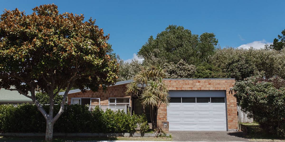102 Weggery Dr, Waikanae Beach, Wellington 5036 New Zealand