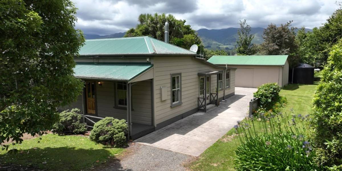 1424 Pohangina Rd, Pohangina, Manawatu-Wanganui 4884 New Zealand