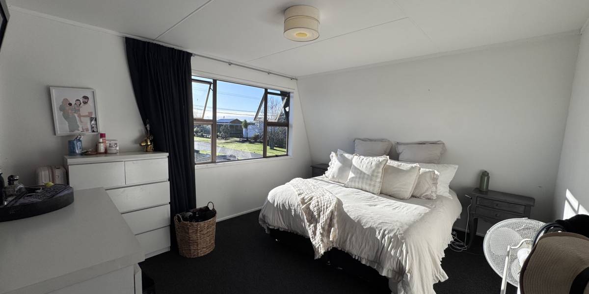 71 Hedges St, Sanson, Manawatū-Whanganui Region 4817 New Zealand