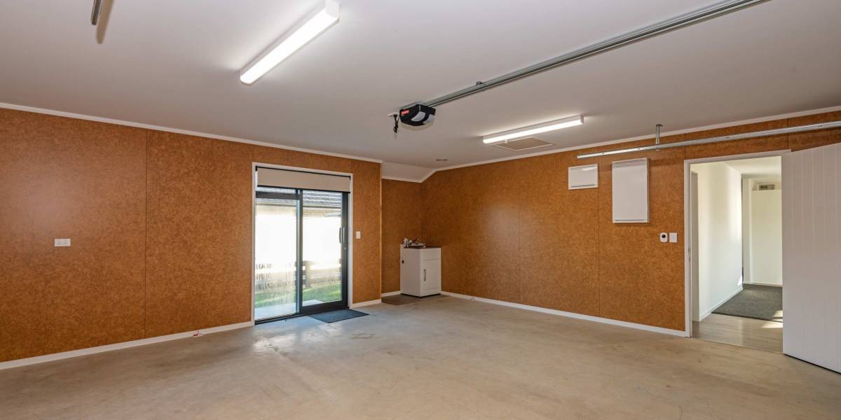 121 Churcher St, Feilding, Manawatu-Wanganui 4702 New Zealand