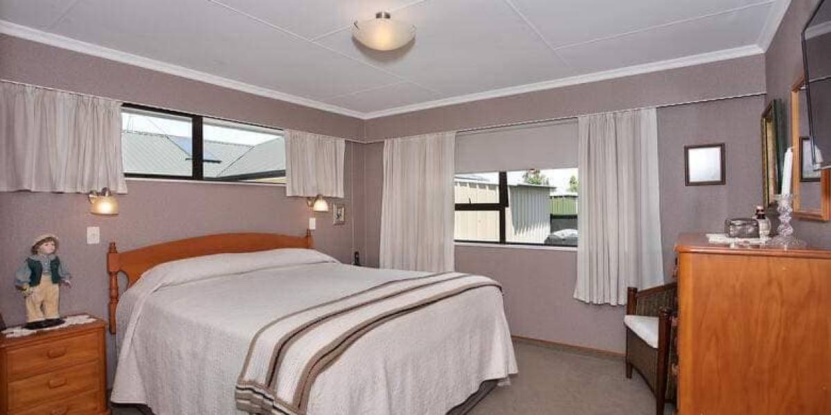 43 Cedar Cres, Feilding, Manawatu-Wanganui 4702 New Zealand