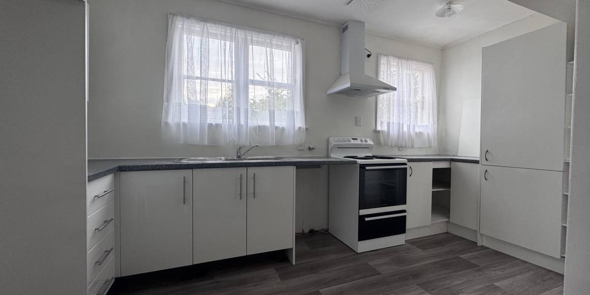 12 Tingey Ave, Feilding, Manawatū-Whanganui Region 4702 New Zealand