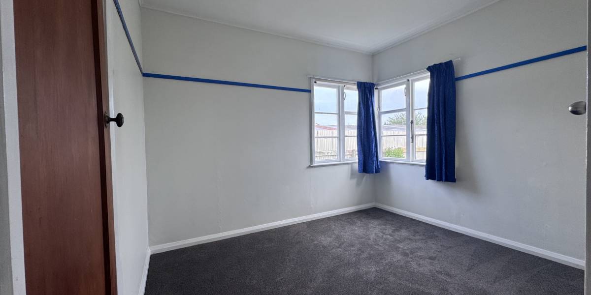 12 Tingey Ave, Feilding, Manawatū-Whanganui Region 4702 New Zealand