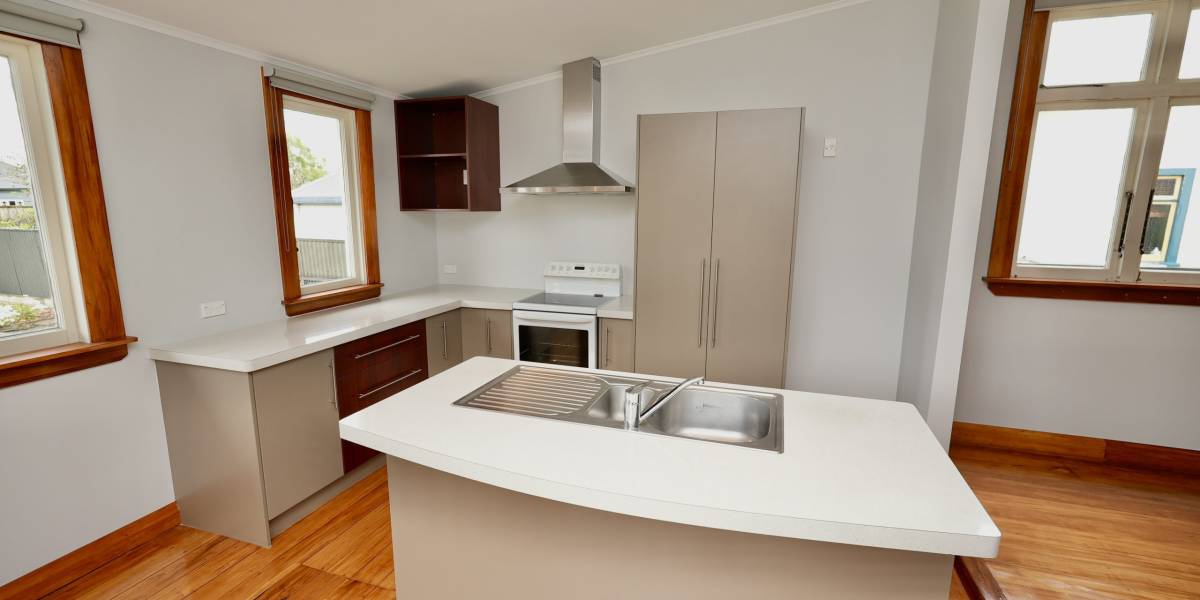 16 Karamu Ave, Takaro, Manawatu-Wanganui 4410 New Zealand