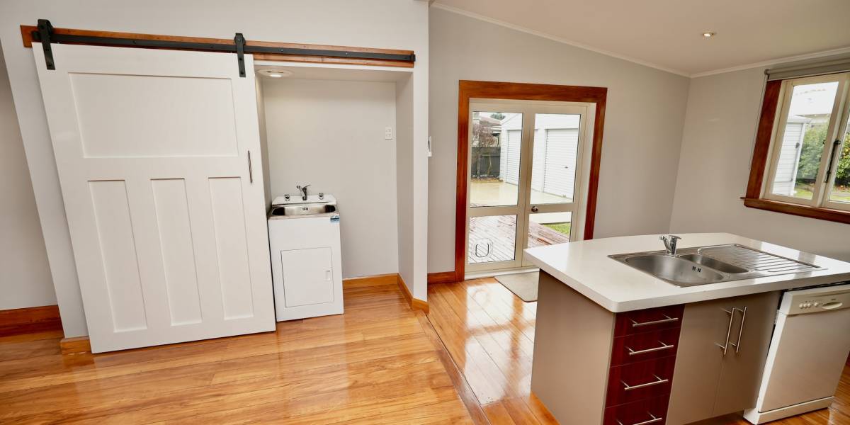 16 Karamu Ave, Takaro, Manawatu-Wanganui 4410 New Zealand