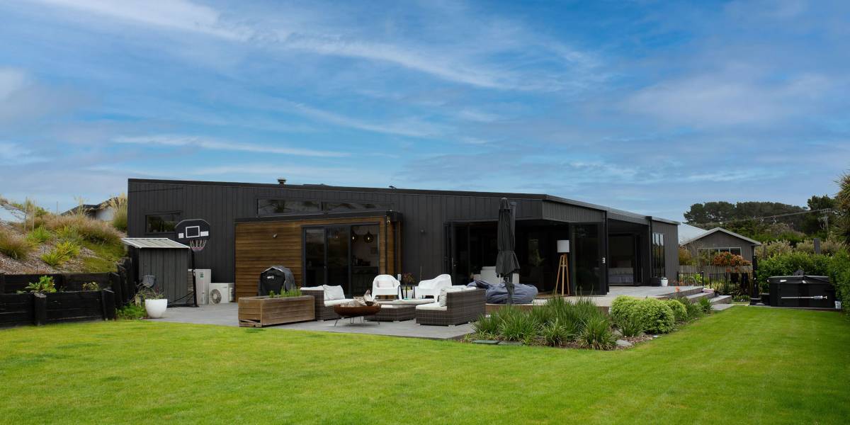 35 Paetawa Rd, Peka Peka, Wellington Region 5391 New Zealand