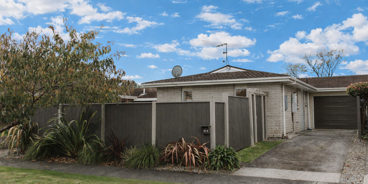 b/41 Sylvan Avenue, Waikanae,