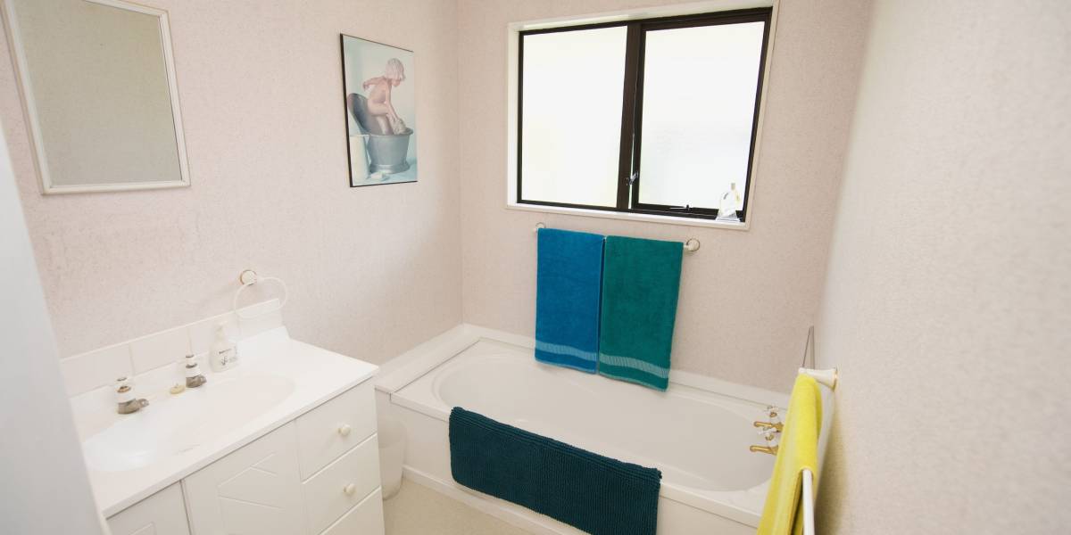 1B Droylsden Pl, City Centre, Manawatu-Wanganui 4410 New Zealand