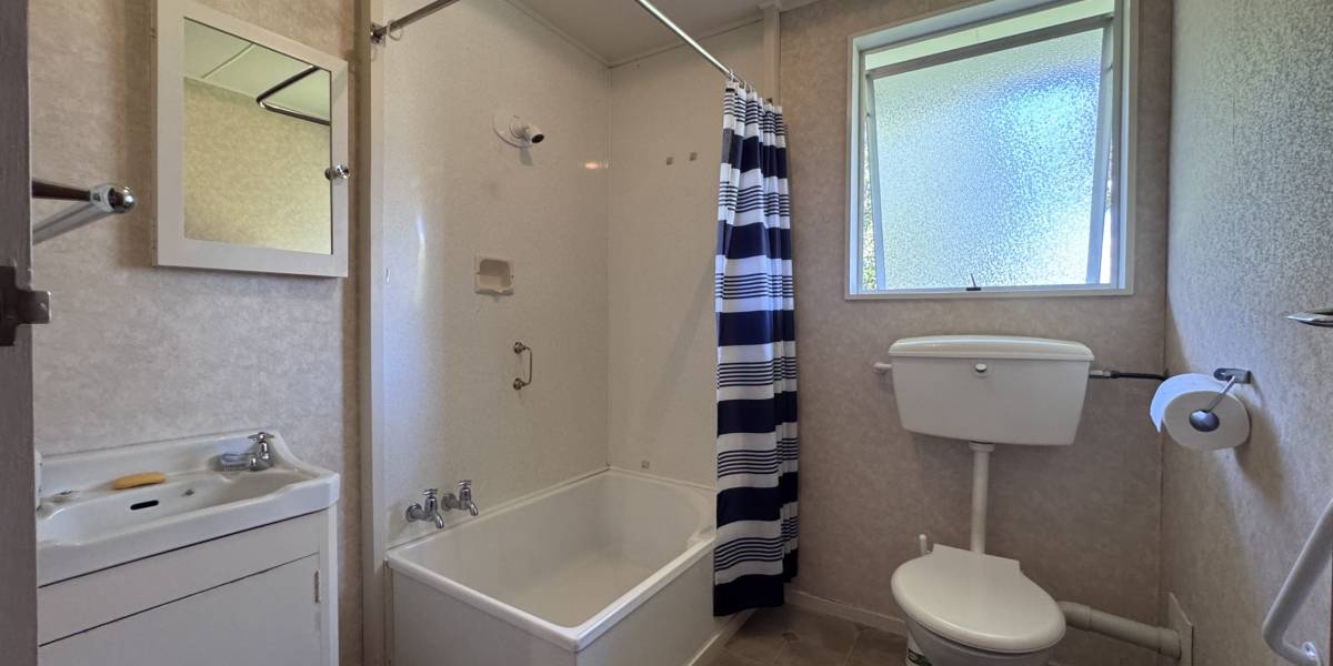 32 Monckton St, Feilding, Manawatū-Whanganui 4702 New Zealand