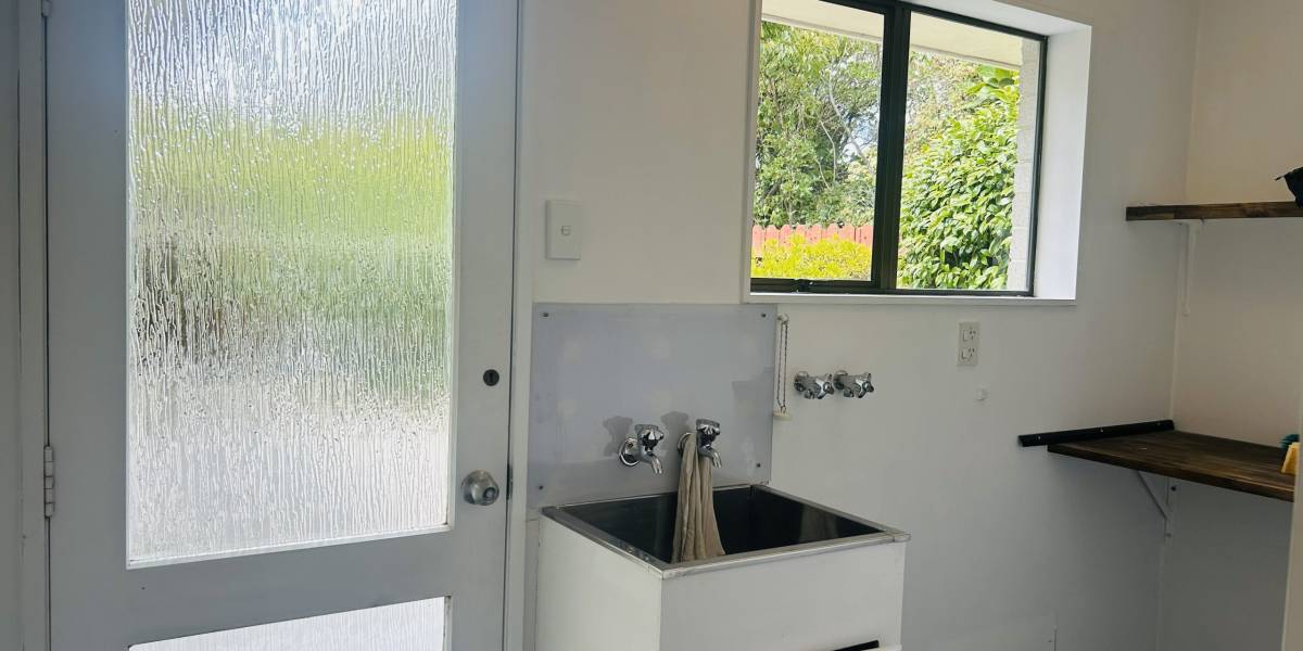 28 Rewarewa Cres, Waikanae, Wellington Region 5036 New Zealand