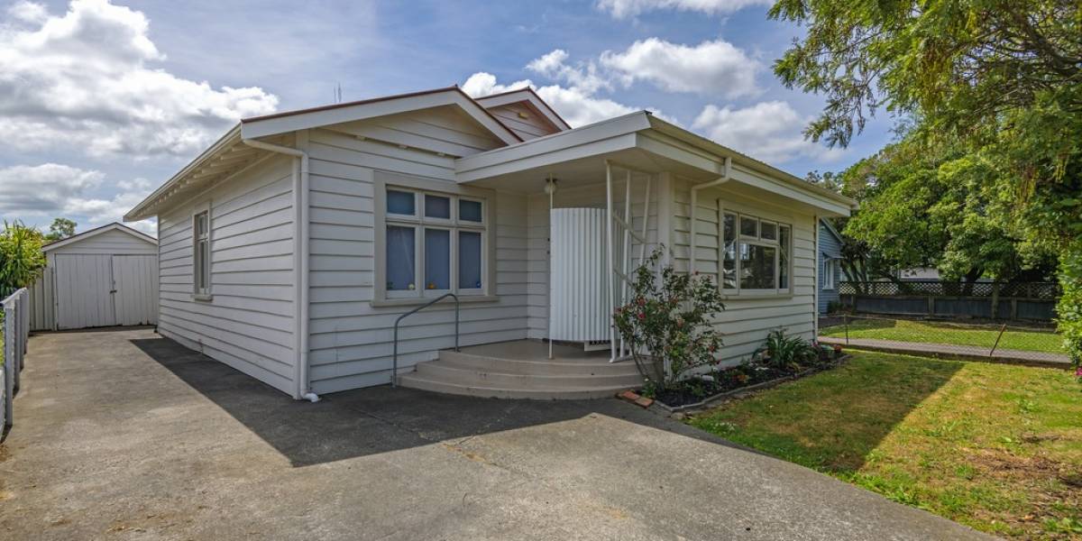 77 Shamrock St, Takaro, Manawatu-Wanganui 4412 New Zealand