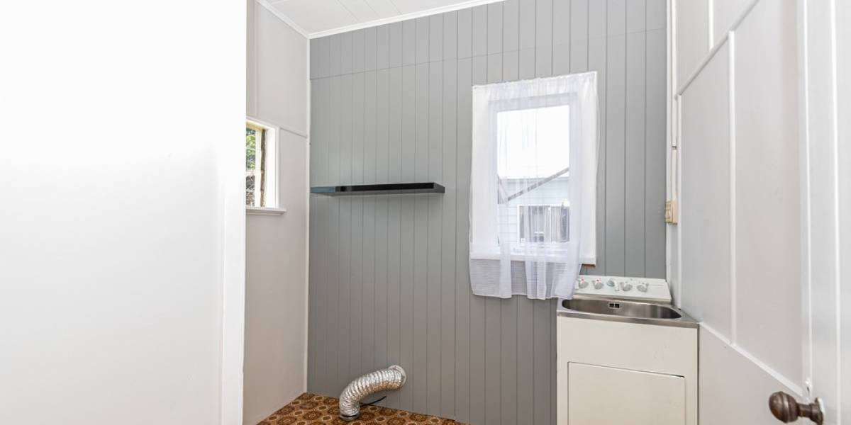 77 Shamrock St, Takaro, Manawatu-Wanganui 4412 New Zealand