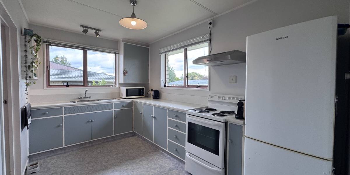 2 Westwind Pl, Feilding, Manawatū-Whanganui 4702 New Zealand