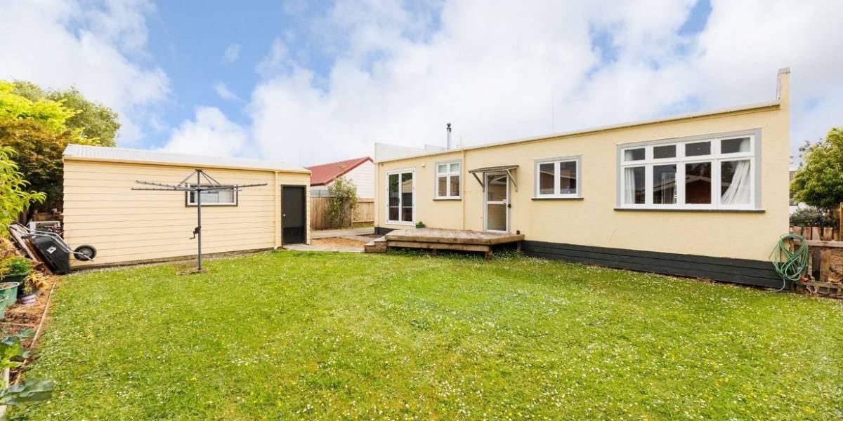77 Hillcrest Dr, Kelvin Grove, Manawatu-Wanganui 4414 New Zealand