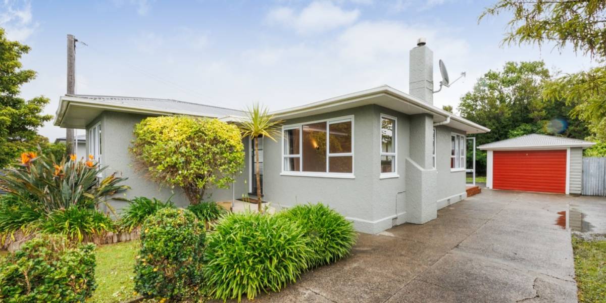 4 Eton Place, Terrace End, Palmerston North 4410