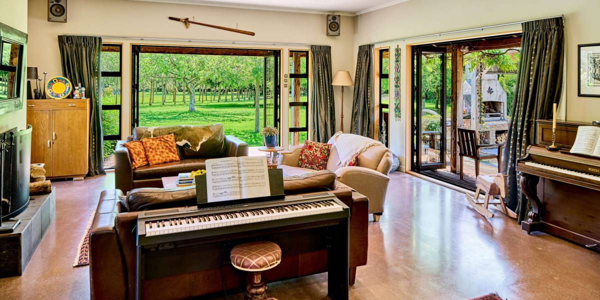 96 Arcus Rd, Te Horo, Wellington 5582 New Zealand