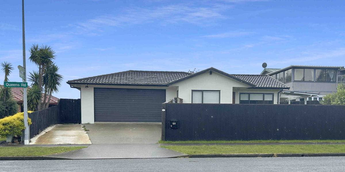 121 Queens Rd, Waikanae Beach, Wellington Region 5036 New Zealand