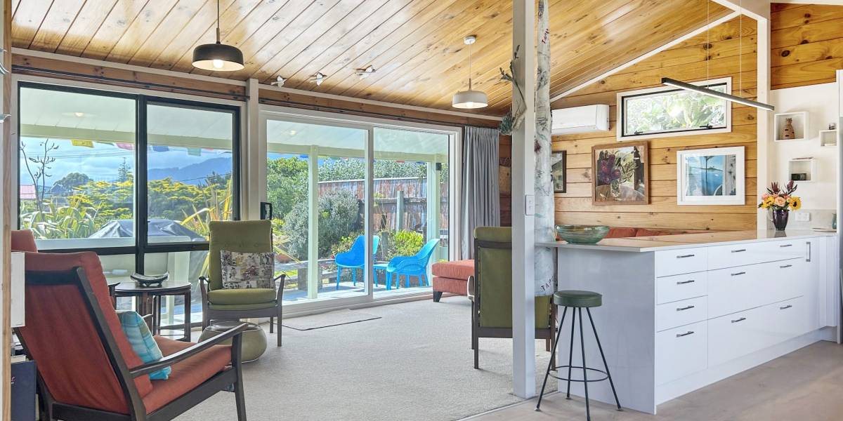 1a Field Way, Waikanae Beach, Wellington Region 5036 New Zealand