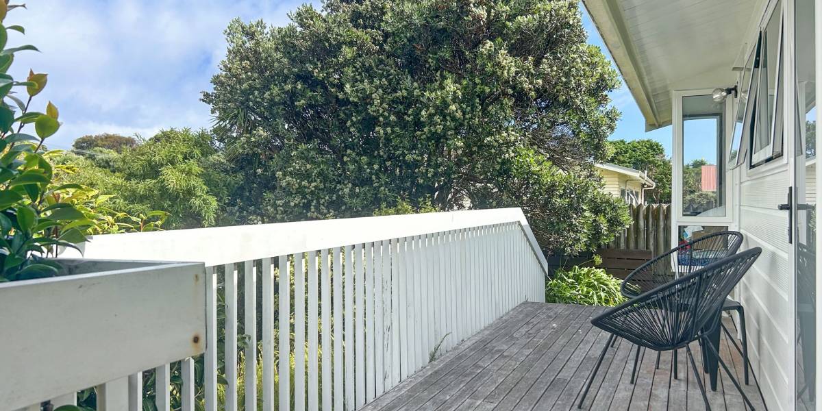 1a Field Way, Waikanae Beach, Wellington Region 5036 New Zealand