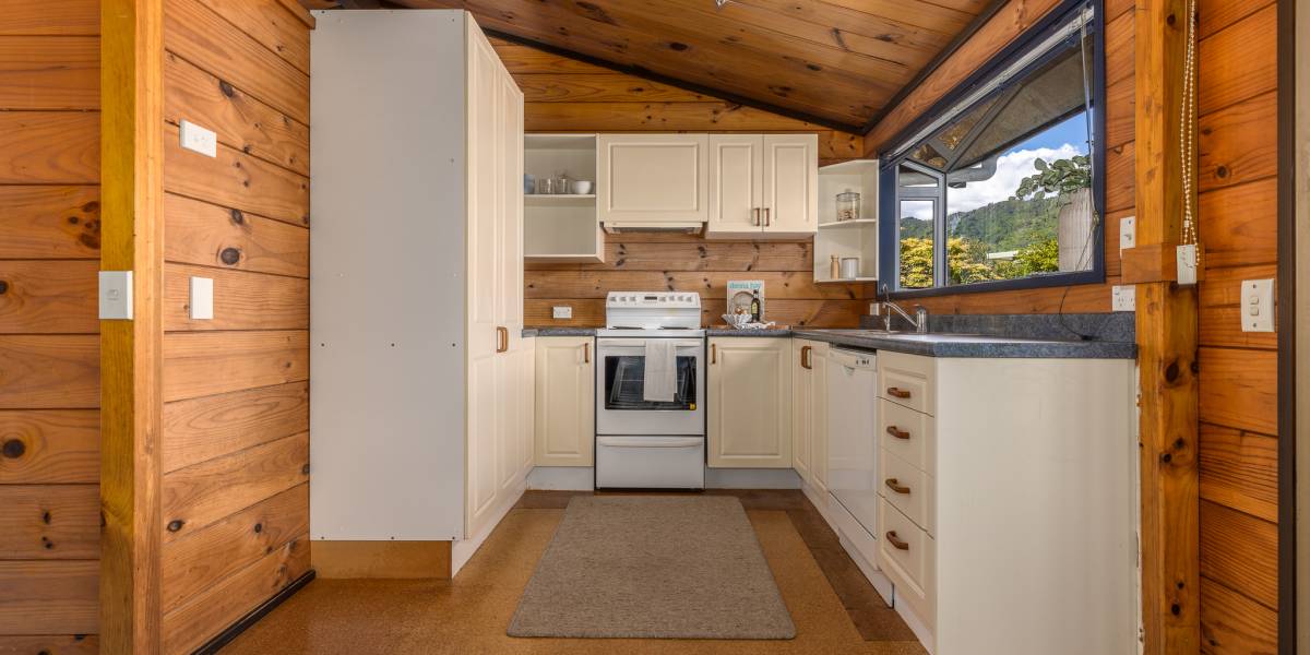 7 Kanawa St, Waikanae, Wellington Region 5036 New Zealand