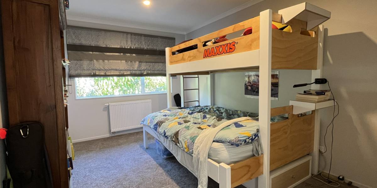 10 Surrey Cres, Hokowhitu, Manawatu 4410 New Zealand