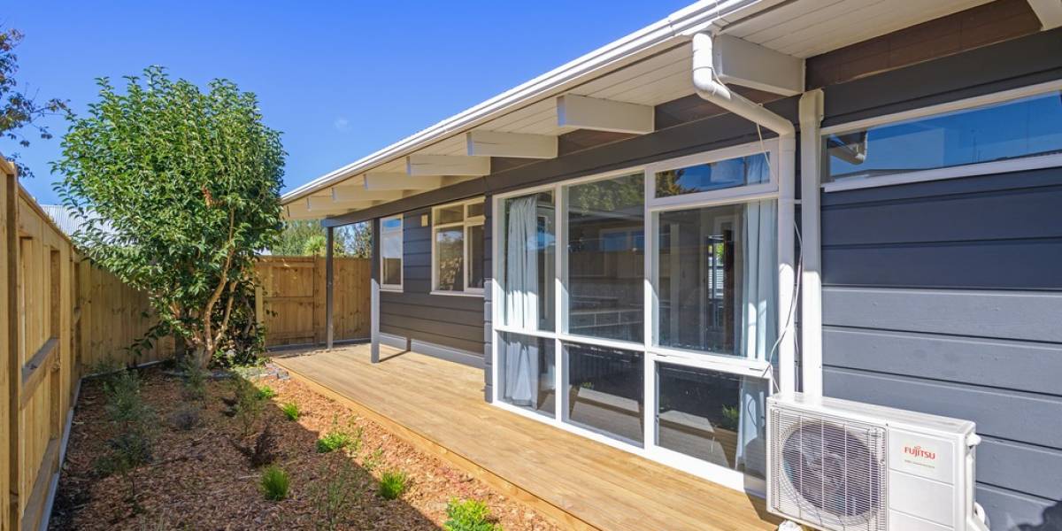 4 Viscount Pl, West End, Manawatu-Wanganui 4412 New Zealand