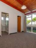 4 Viscount Pl, West End, Manawatu-Wanganui 4412 New Zealand