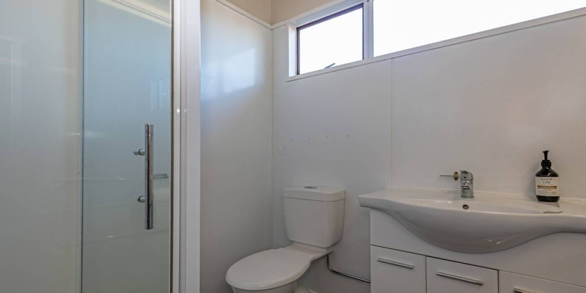 4 Viscount Pl, West End, Manawatu-Wanganui 4412 New Zealand