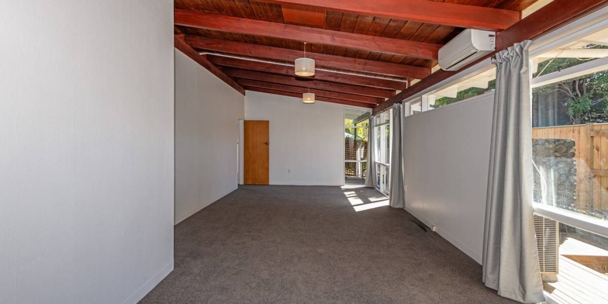 4 Viscount Pl, West End, Manawatu-Wanganui 4412 New Zealand