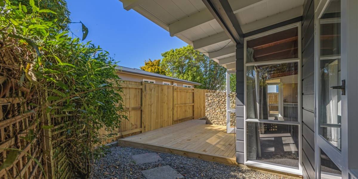 4 Viscount Pl, West End, Manawatu-Wanganui 4412 New Zealand