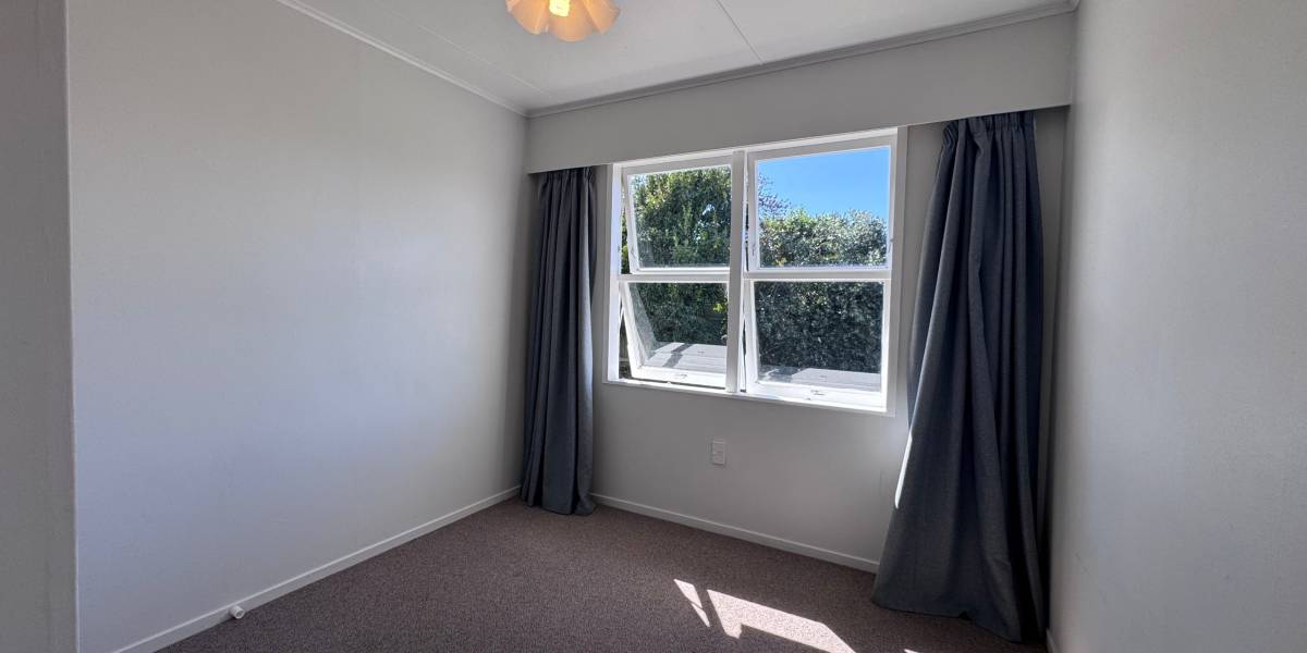 28 Dewe Ave, Feilding, Manawatū-Whanganui Region 4702 New Zealand