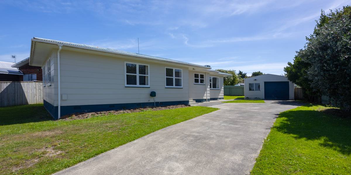 28 Dewe Ave, Feilding, Manawatū-Whanganui Region 4702 New Zealand