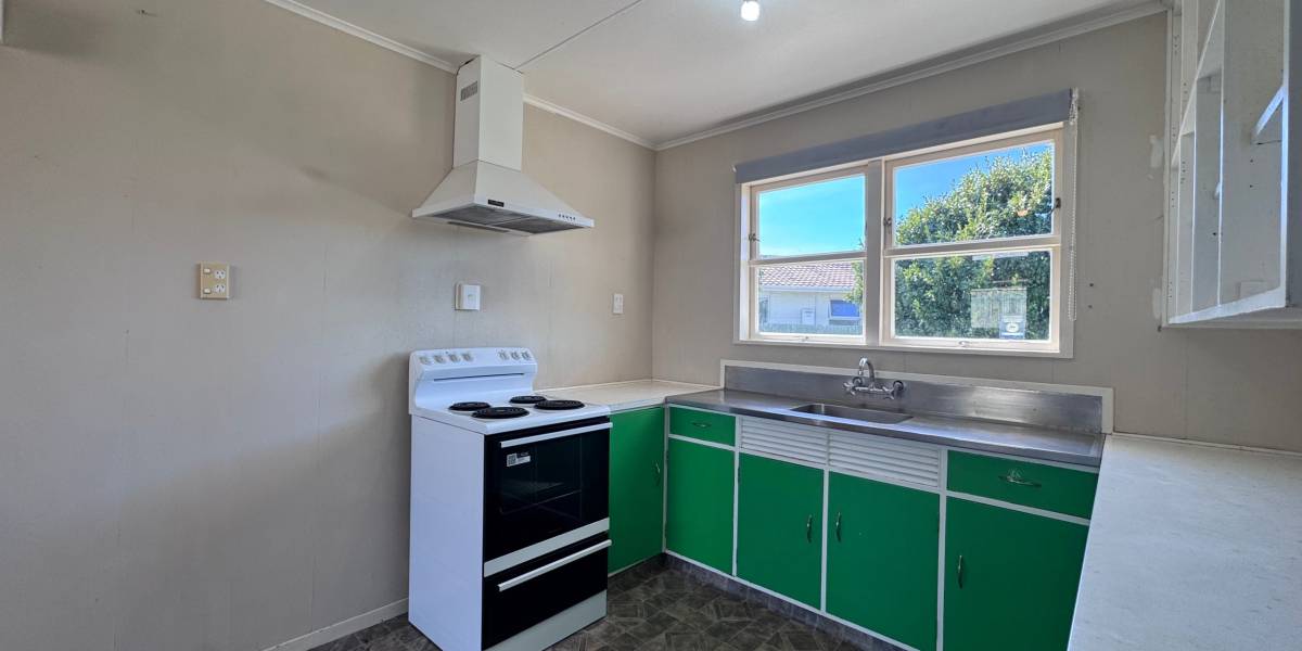 28 Dewe Ave, Feilding, Manawatū-Whanganui Region 4702 New Zealand