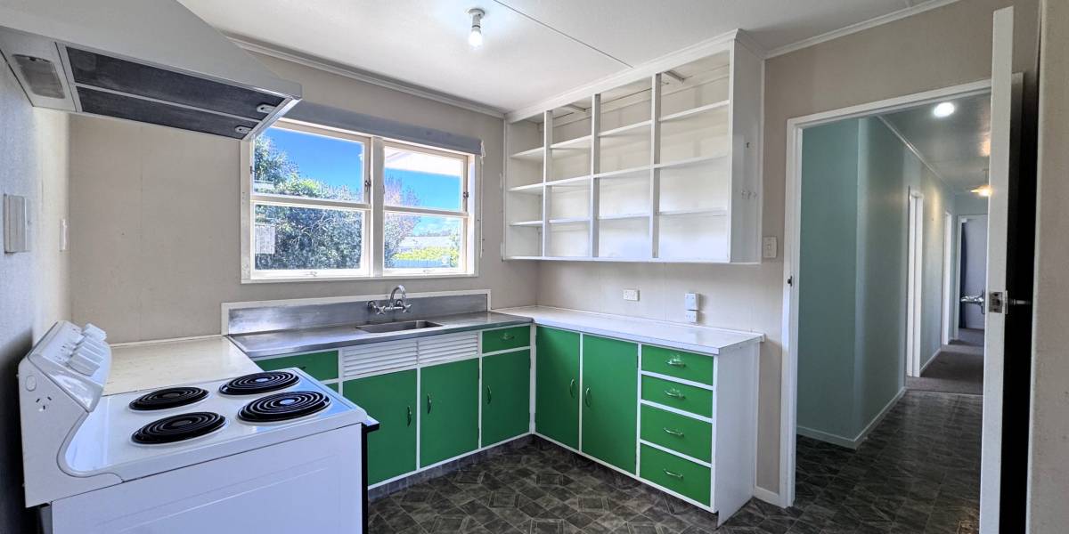 28 Dewe Ave, Feilding, Manawatū-Whanganui Region 4702 New Zealand