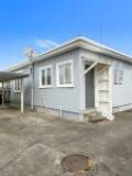 B/9 Worcester Street, West End, Manawatu-Wanganui 4410 New Zealand