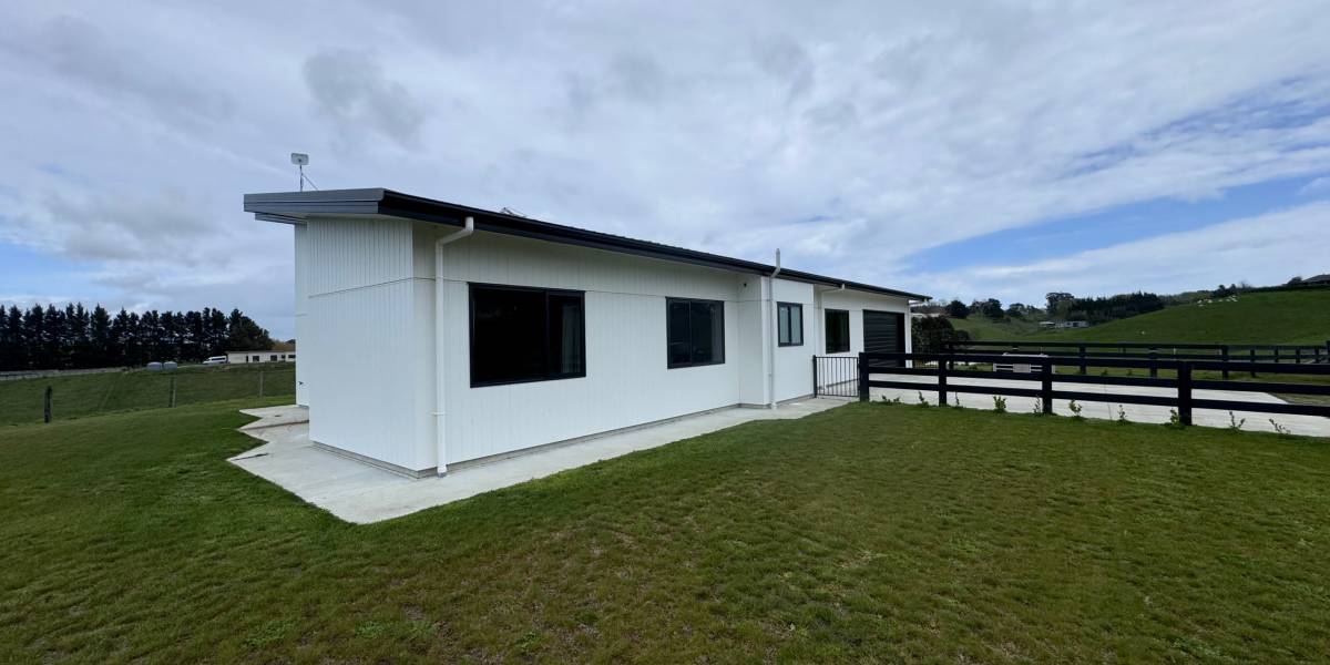 61 Kimber St, Halcombe, Manawatū-Whanganui 4779 New Zealand