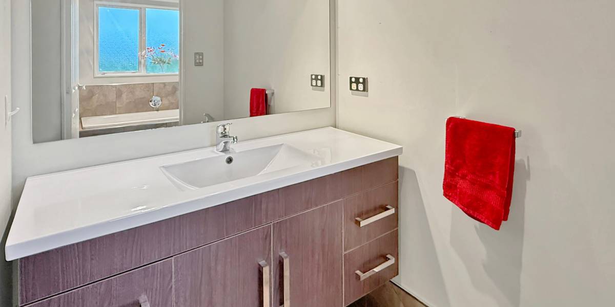42 Wapiti Ave, Mount Taylor, Manawatū-Whanganui Region 4775 New Zealand