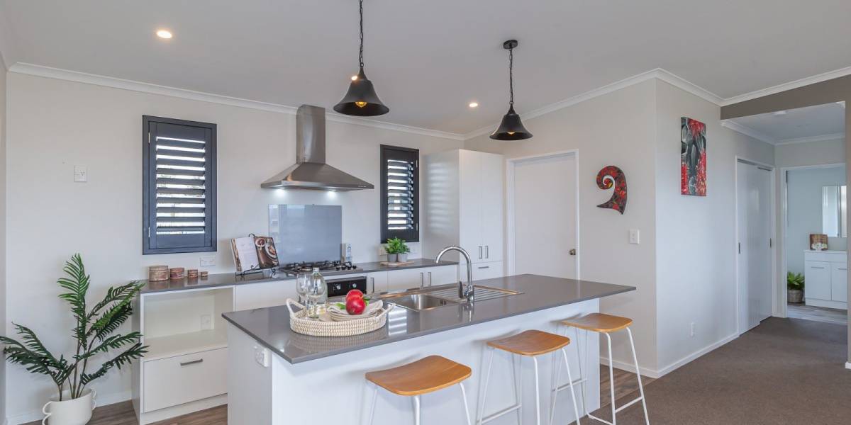 6 Arataki Grove, Waitarere Beach,  5510 New Zealand