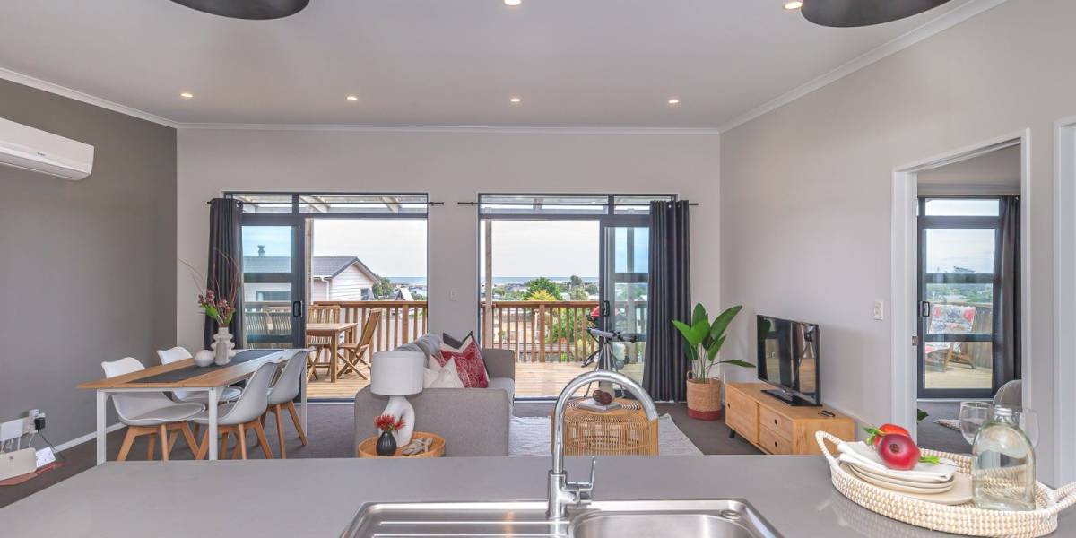6 Arataki Grove, Waitarere Beach,  5510 New Zealand