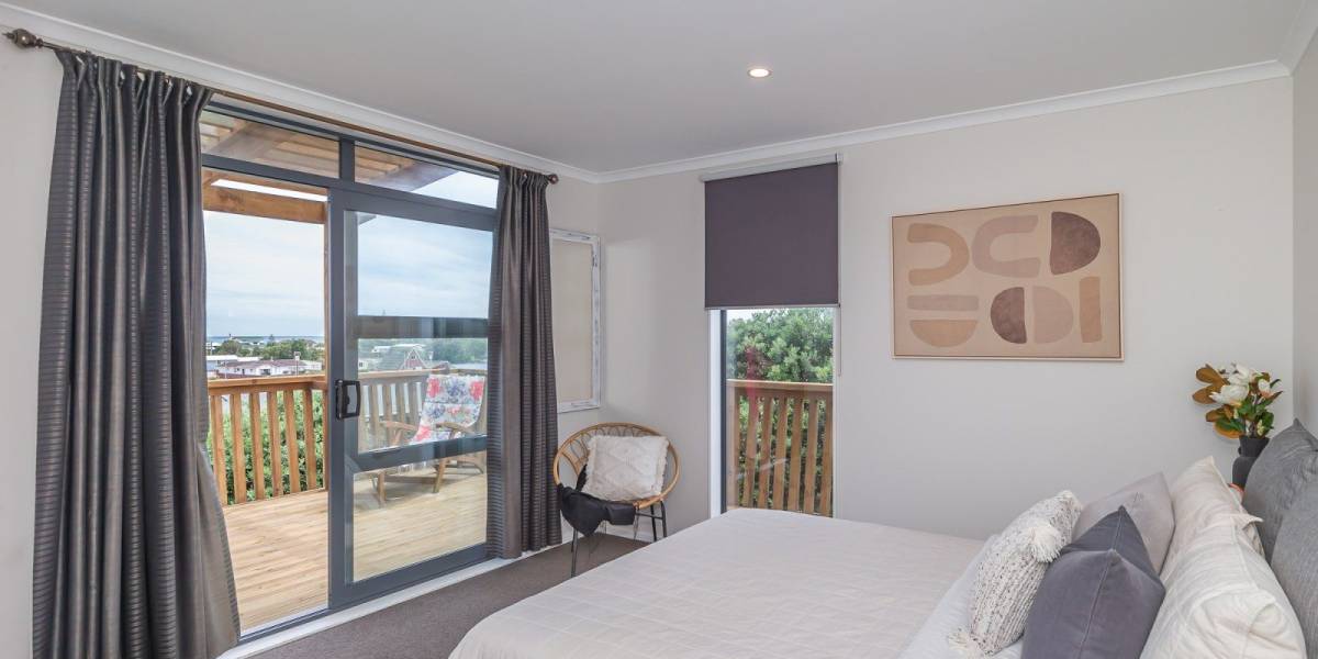 6 Arataki Grove, Waitarere Beach,  5510 New Zealand