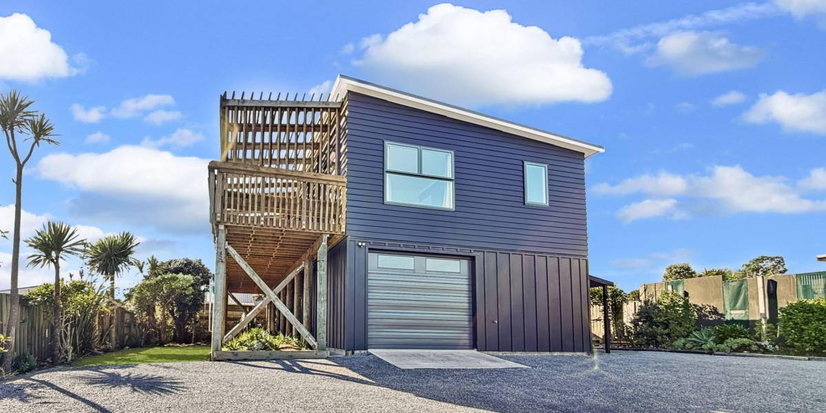 6 Arataki Grove, Waitarere Beach,  5510 New Zealand