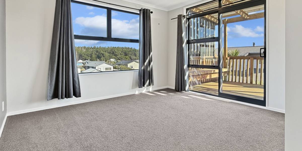 6 Arataki Grove, Waitarere Beach,  5510 New Zealand