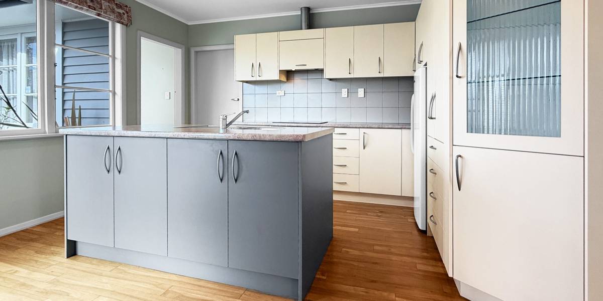 44 Queenwood Rd, Levin, Manawatū-Whanganui Region 5510 New Zealand