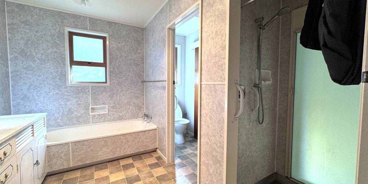 150 Spur Rd W, Colyton, Manawatū-Whanganui Region 4775 New Zealand