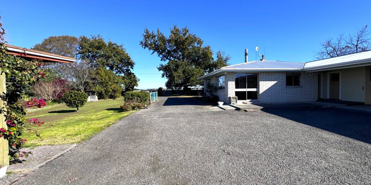 150 Spur Rd W, Colyton, Manawatū-Whanganui Region 4775 New Zealand