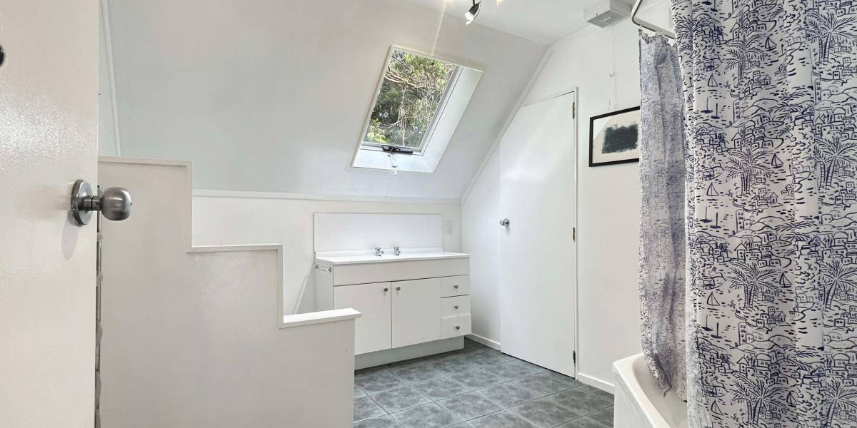 7 Matai Rd, Raumati South, Wellington 5032 New Zealand