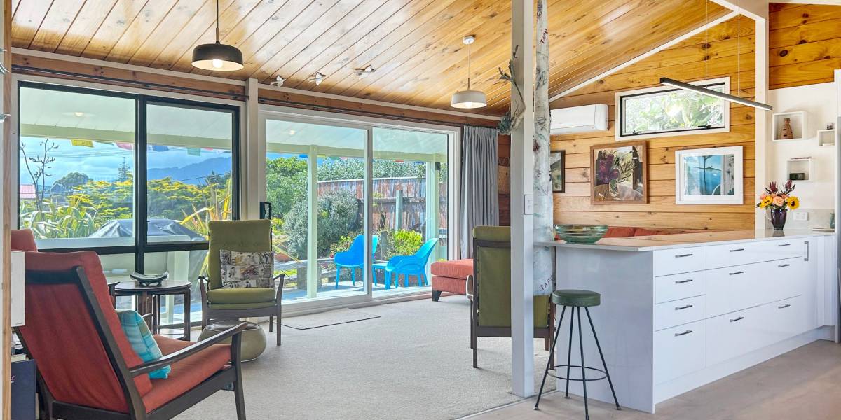1a Field Way, Waikanae Beach, Wellington Region 5036 New Zealand
