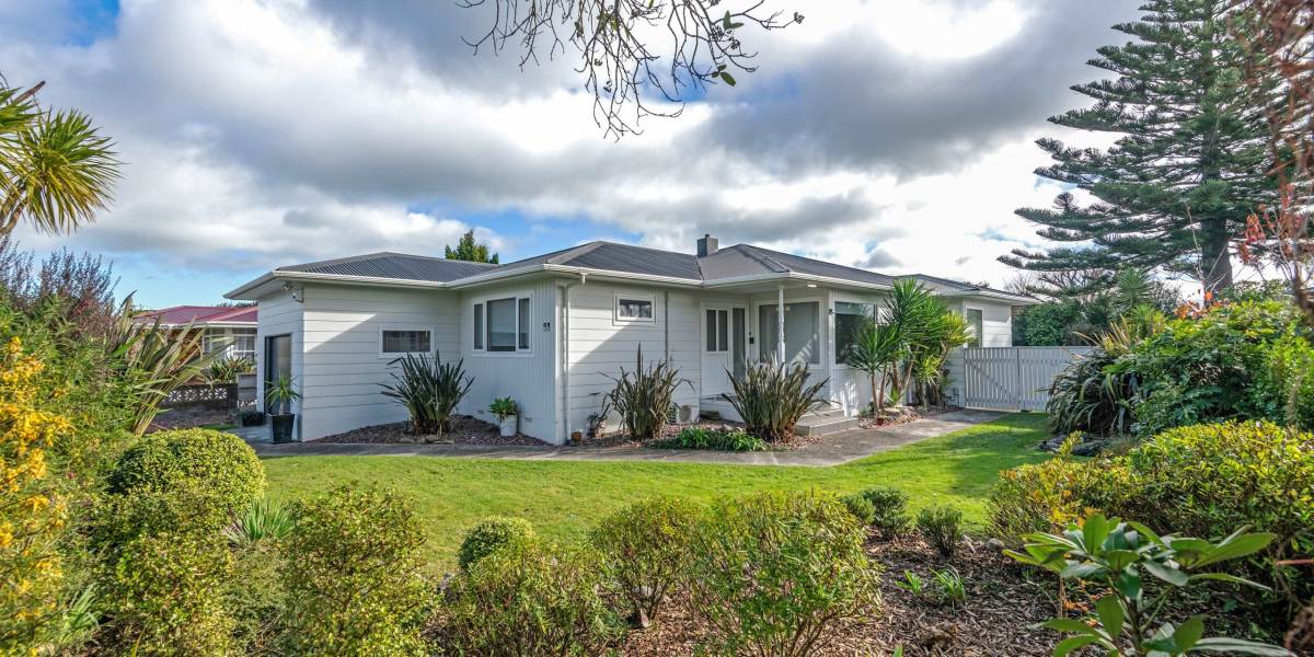 95 Dittmer Drive, West End, Manawatū-Whanganui 4412 New Zealand